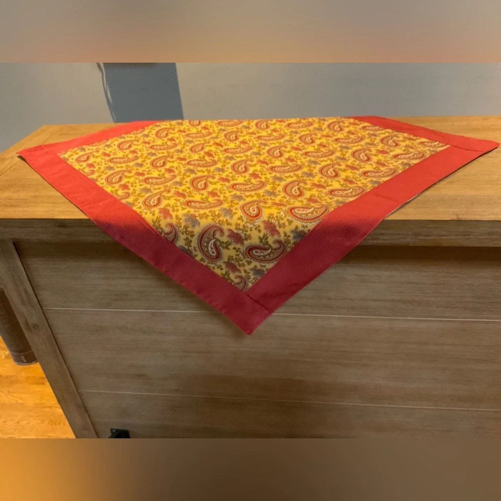 Custom Table Throw - Picture 1 of 3